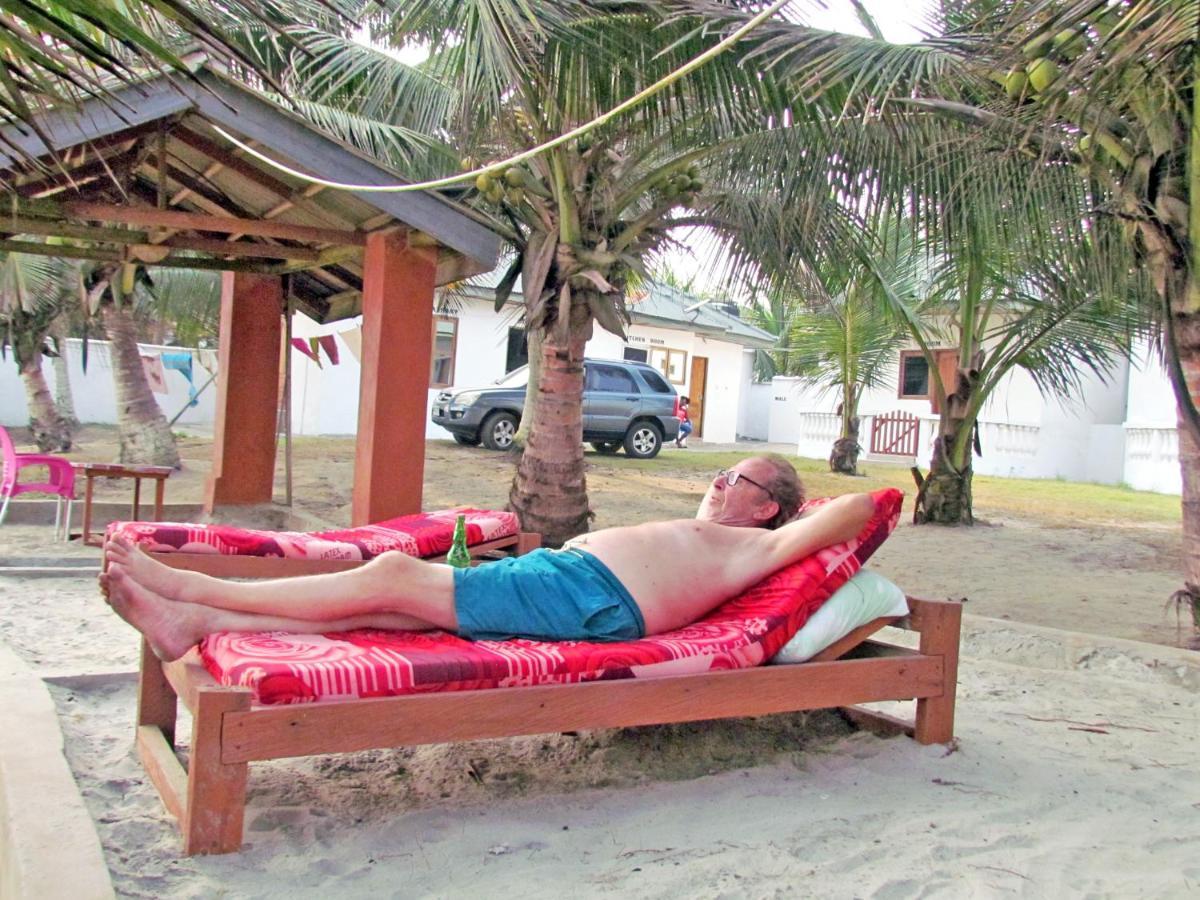 Comfort Beach Resort Biriwa Exterior foto