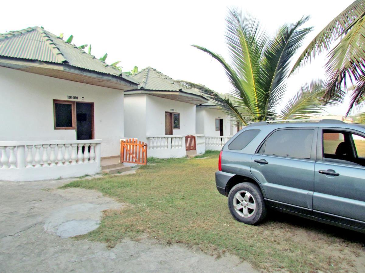 Comfort Beach Resort Biriwa Exterior foto